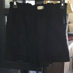 Aritzia WilfredFree Harulia High Waisted Shorts
